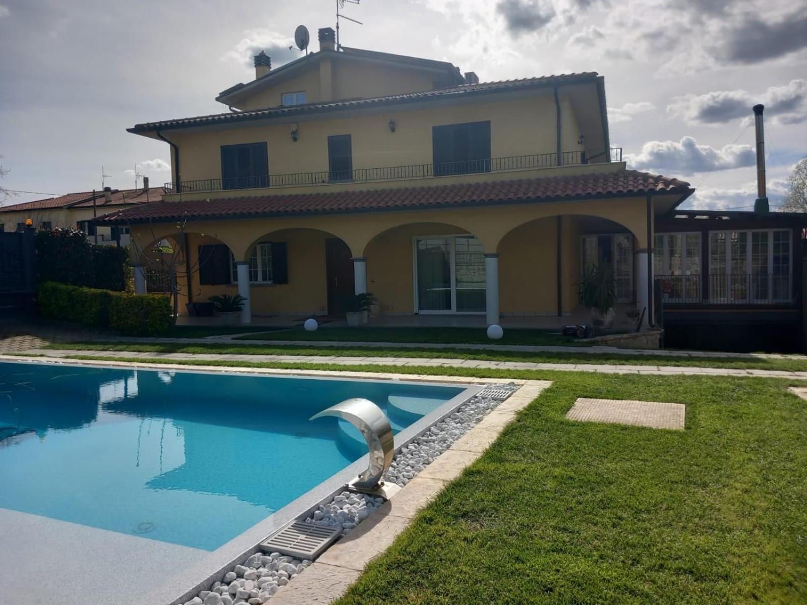 Villa Il Matto Arezzo Bagian luar foto